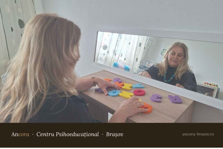Elena Toderiță, logoped, în cabinetul logopedic Ancora din Brașov